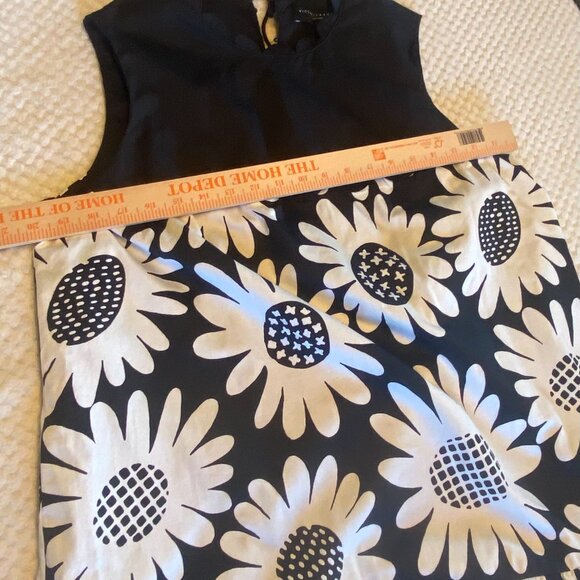 Victoria Beckham Daisy Floral Drop Waist Mini Dress Black White Size 1X - Picture 13 of 14
